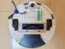 Eufy RoboVac X8 Hybrid 本体底面