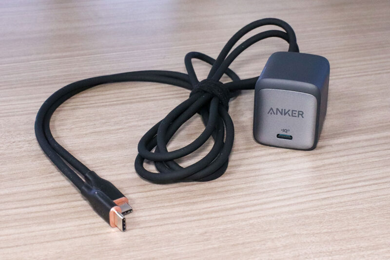 Anker Nano II 65W USB充電器