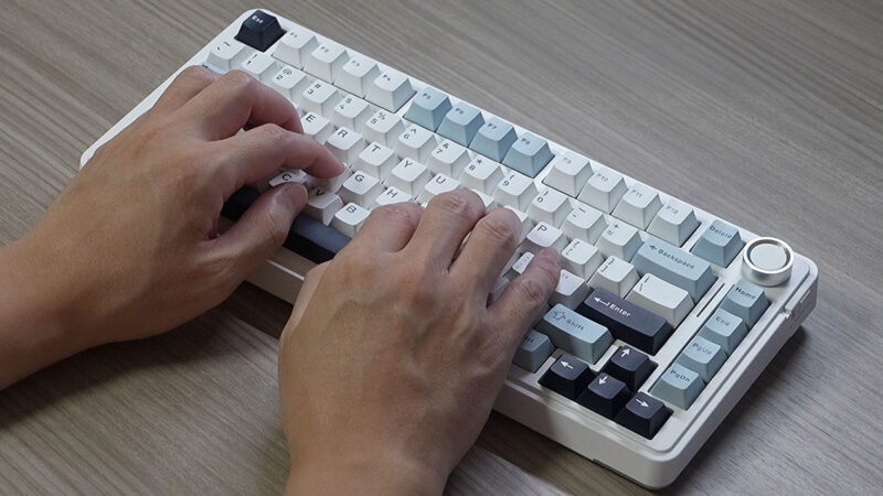 「EPOMAKER EA75」 タイピング